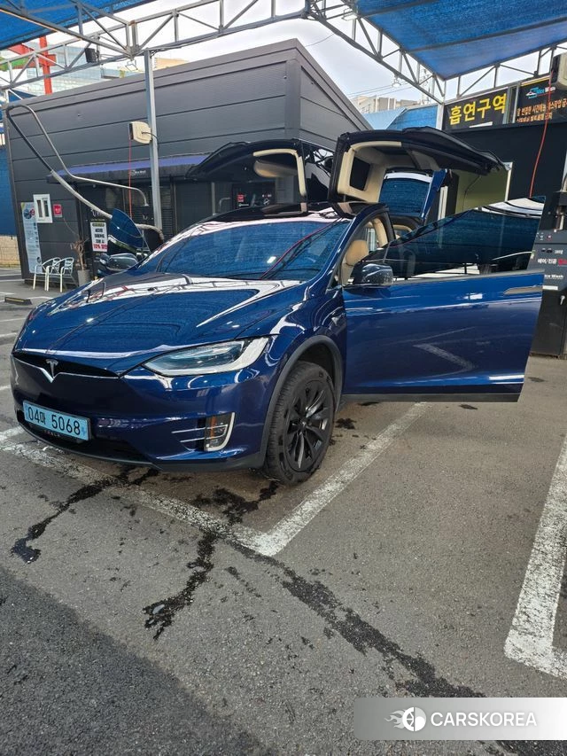 Tesla Model X 2018 Синий из Кореи