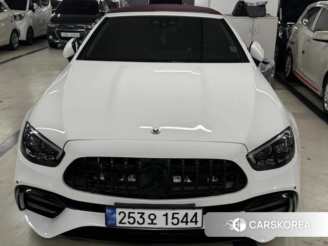 Mercedes-Benz E-Class W213 2018 Белый из Кореи