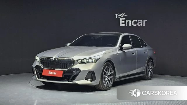 BMW 5 Series (G60) 2025 Серый из Кореи