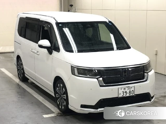 Honda Stepwgn 2023 из Японии