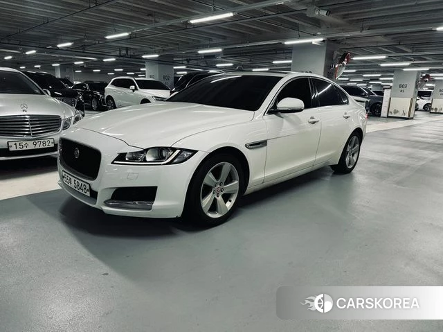 Jaguar XF (X260) 2018 Белый из Кореи