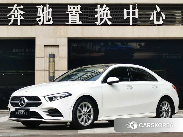 Mercedes-Benz Class A 2022 Белый из Китая