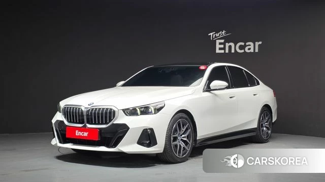 BMW 5 Series (G60) 2025 Белый из Кореи