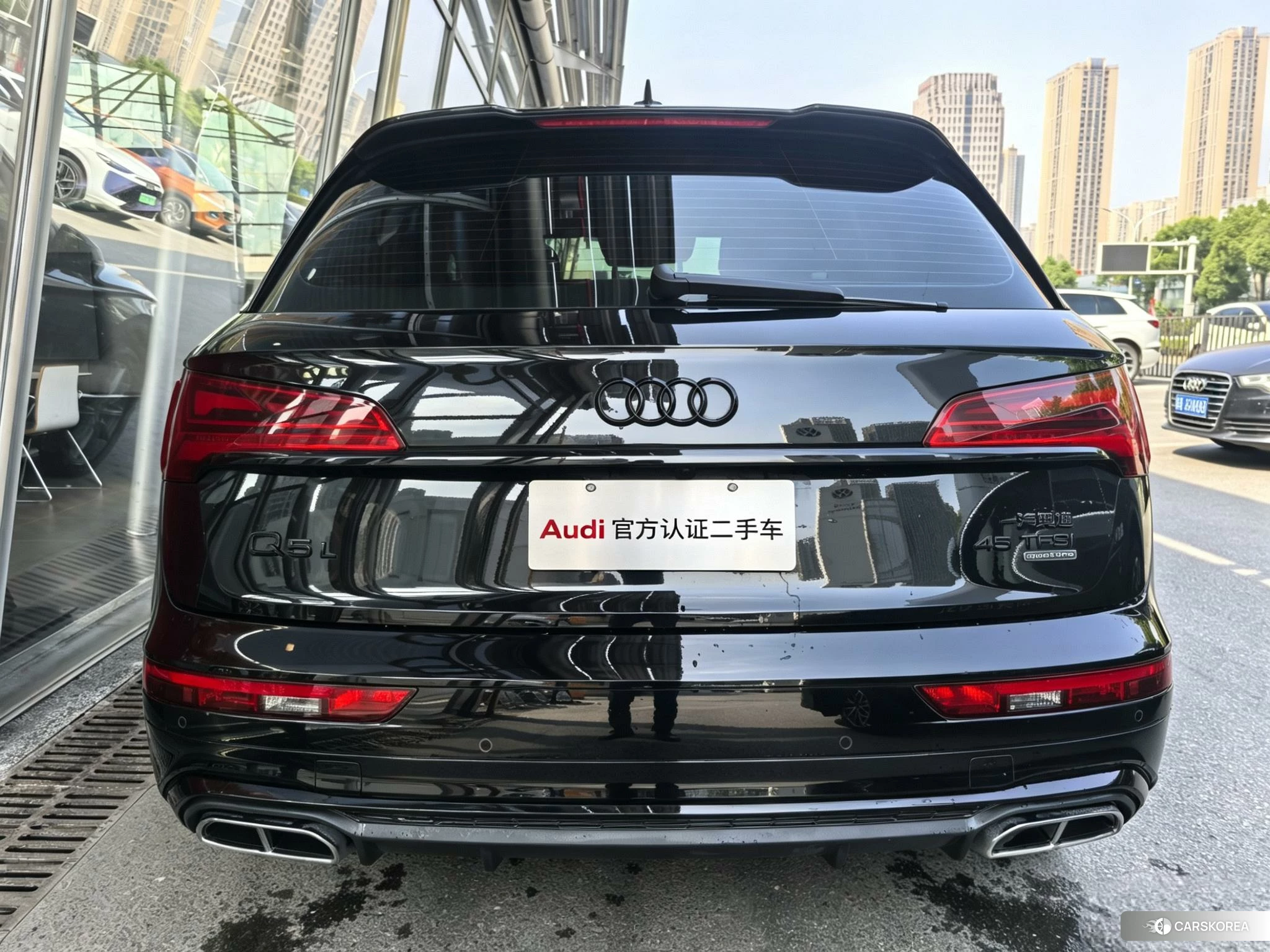 Audi Q5L 2023 Черный из Китая