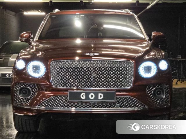 Bentley Bentayga 2021 Красный из Кореи