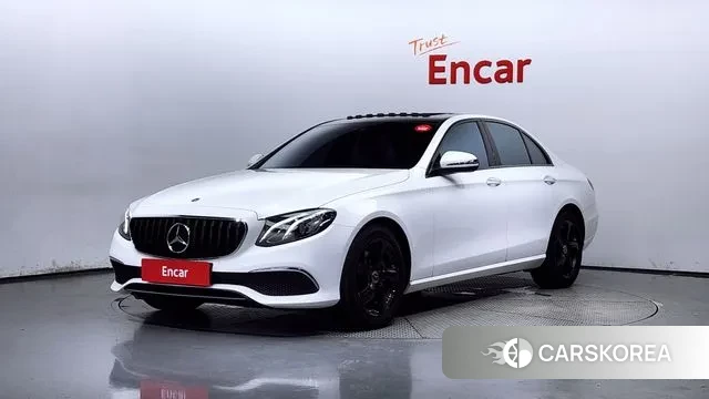 Mercedes-Benz E-Class W213 2020 Белый из Кореи