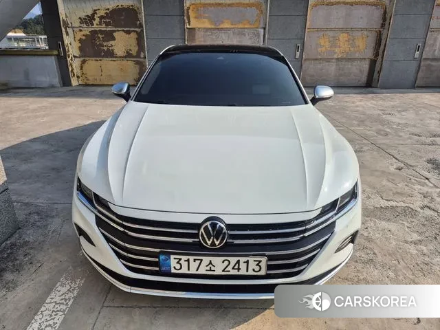 Volkswagen Arteon 2022 Белый из Кореи