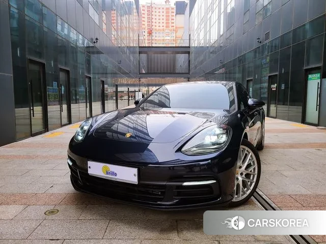 Porsche Panamera (971) 2018 Синий из Кореи