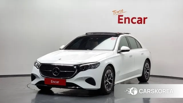 Mercedes-Benz E-Class W214 2024 Белый из Кореи