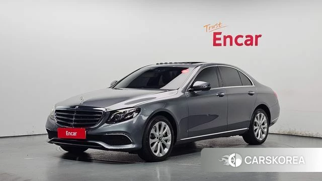 Mercedes-Benz E-Class W213 2018 Серый из Кореи