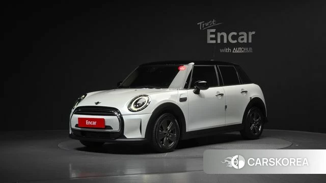Mini Cooper 2023 Белый из Кореи