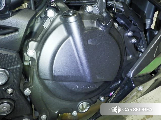 Engine photo
