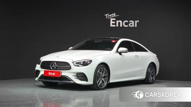 Mercedes-Benz E-Class W213 2022 Белый из Кореи