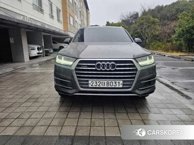 Audi Q7 (4M) 2019 Серый из Кореи