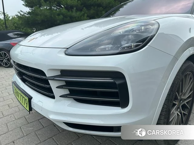 Porsche Cayenne (PO536) 2023 Белый из Кореи