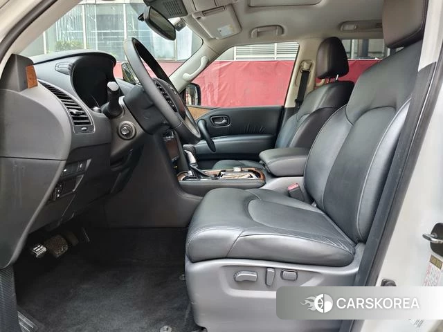Nissan Toure 2022 Белый из Китая