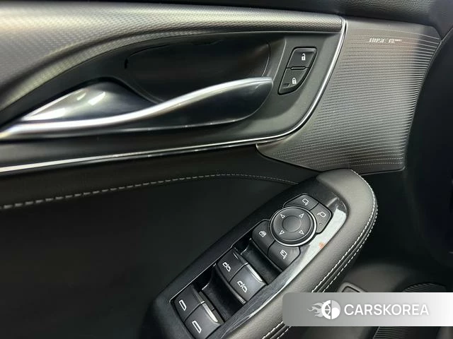 Cadillac CT5 2021 Черный из Китая