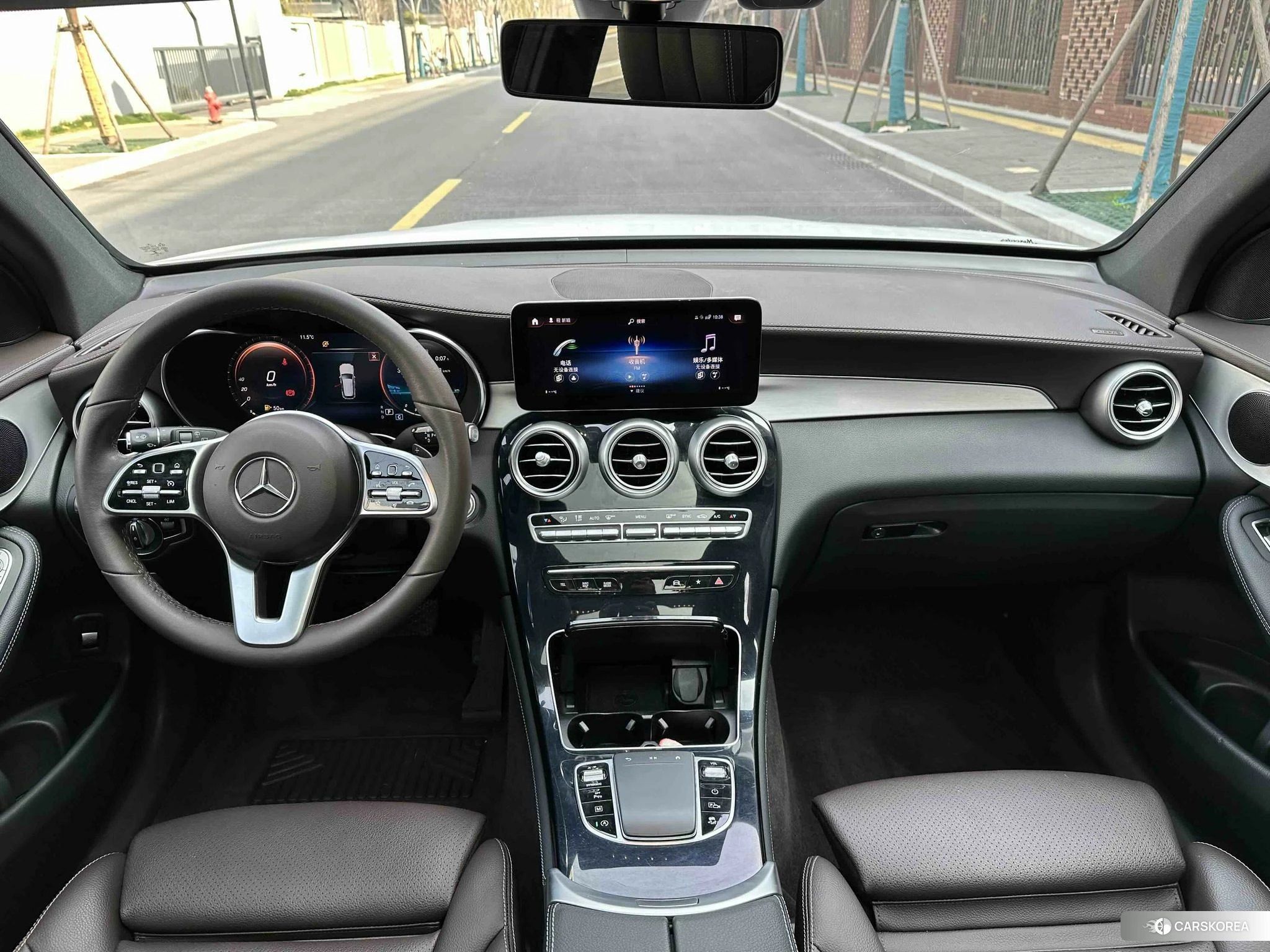 Mercedes-Benz GLC 2020 Белый из Китая