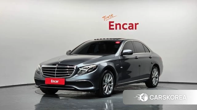 Mercedes-Benz E-Class W213 2019 Серый из Кореи