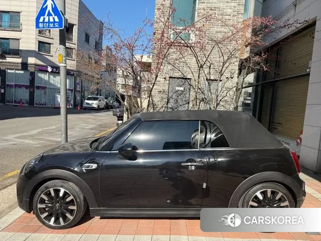 Mini Cooper S Convertible 2018 Черный из Кореи