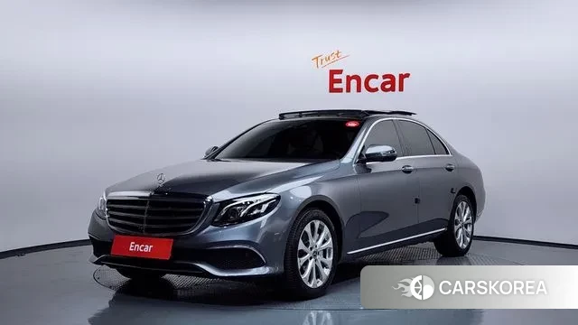 Mercedes-Benz E-Class W213 2019 Серый из Кореи