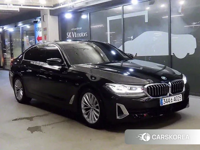 BMW 5 Series (G30) 2020 Черный из Кореи