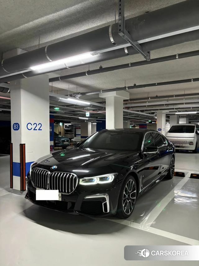 BMW 7 Series (G11) 2019 Черный из Кореи