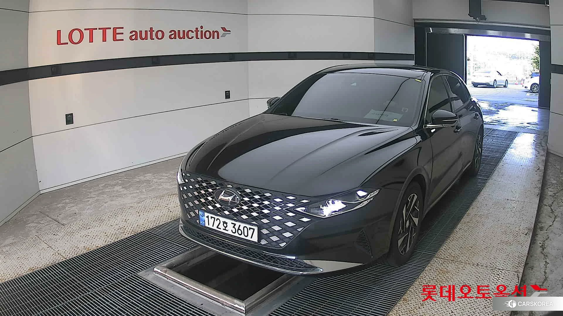 Hyundai Grandeur Hybrid 2023 Abyss Black Pearl из Кореи