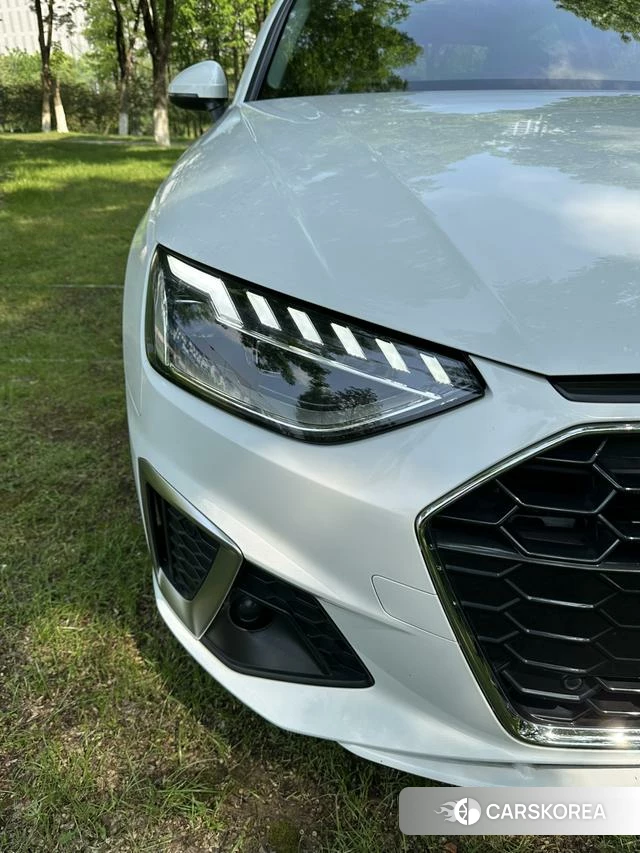 Audi A4L 2023 Белый из Китая