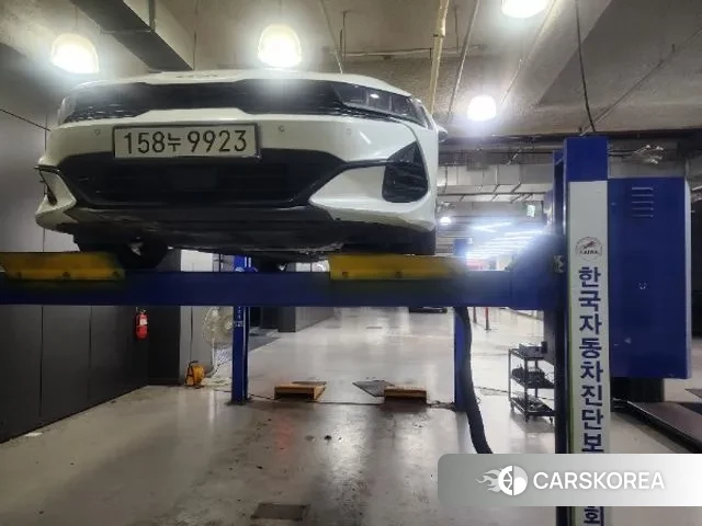 Kia K5 3rd generation 2021 Белый из Кореи