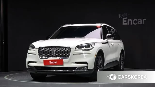 Lincoln Aviator 2nd generation 2020 Белый из Кореи