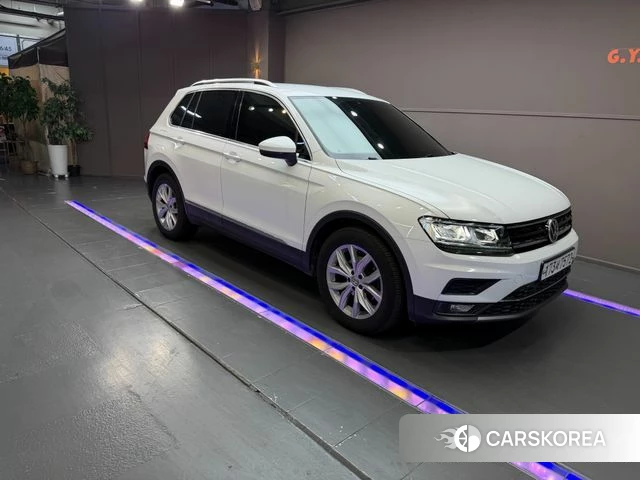 Volkswagen Tiguan second Generation 2020 Белый из Кореи