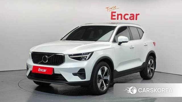 Volvo XC40 2023 Белый из Кореи