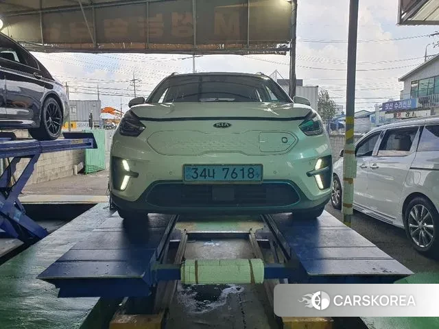 Kia Niro EV 2018 Белый из Кореи