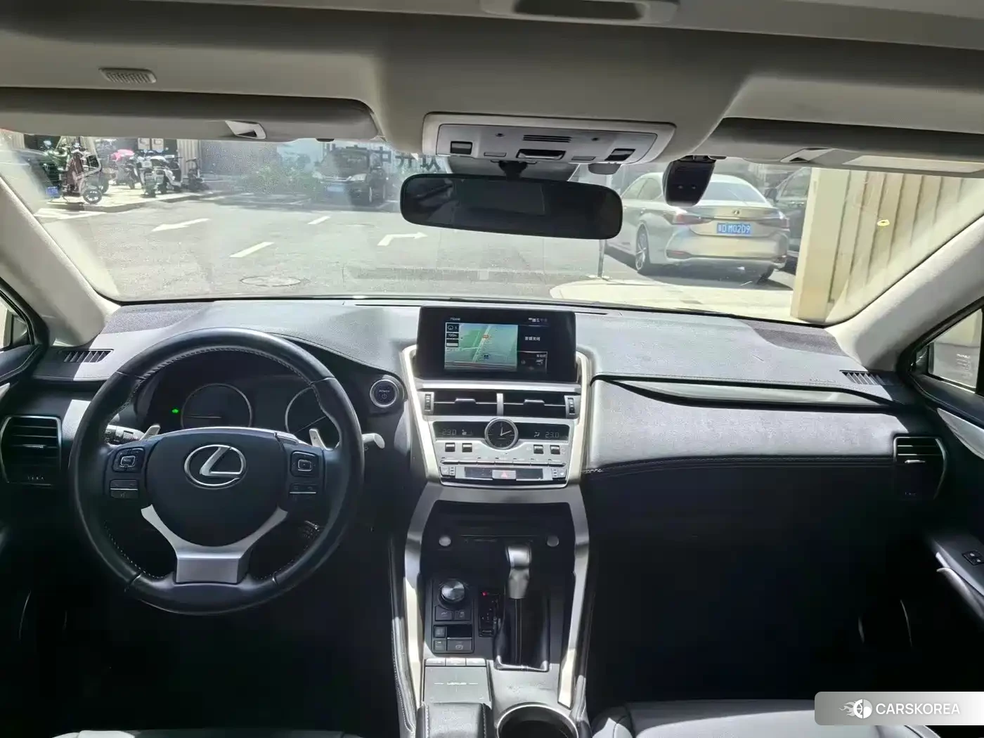 Lexus NX 2021 Silver/gray из Китая