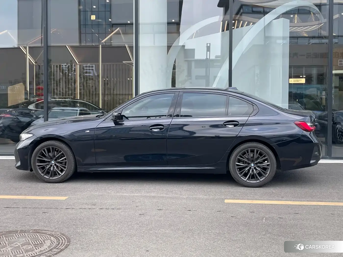 BMW 3 series 2023 Черный из Китая