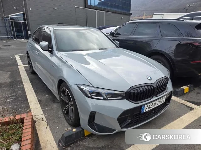 BMW 3 Series (G20) 2025 Светло-серебряный цвет из Кореи