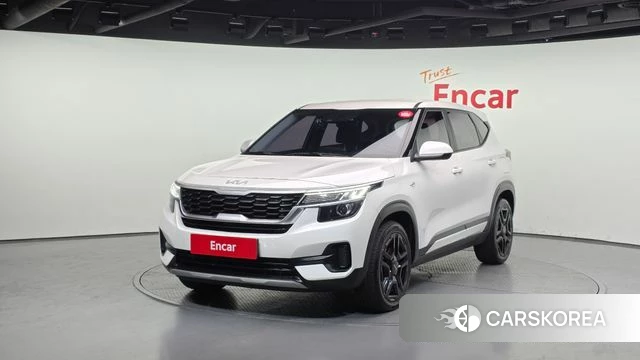 Kia Seltos 2021 Белый из Кореи