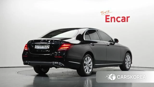 Mercedes-Benz E-Class W213 2020 Черный из Кореи