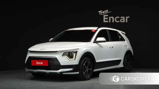 Kia Di Ol Nu Niro 2023 Белый из Кореи