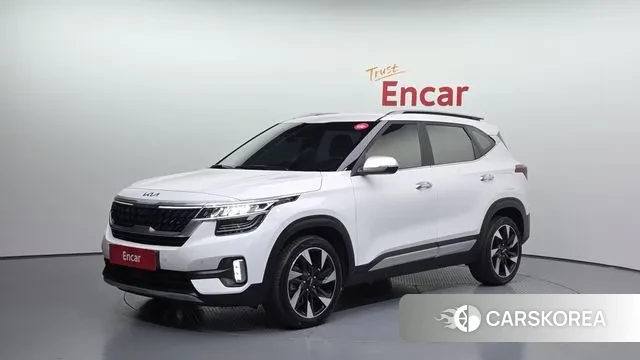 Kia Seltos 2022 Белый из Кореи