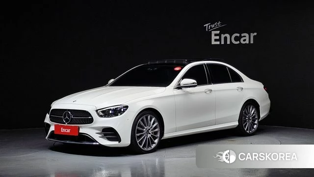 Mercedes-Benz E-Class W213 2022 Белый из Кореи