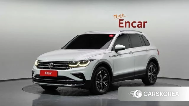 Volkswagen Tiguan second Generation 2022 Белый из Кореи