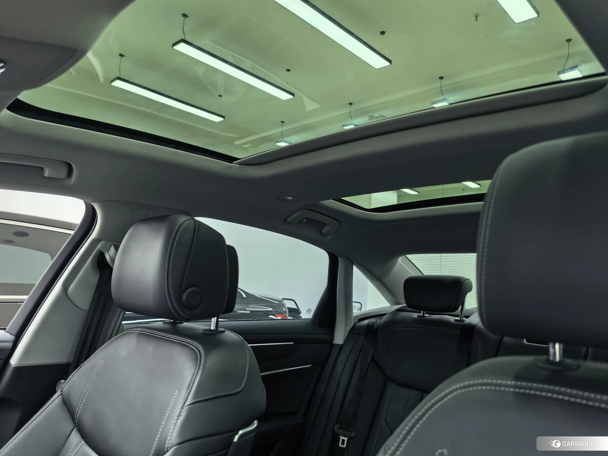 Audi A6L 2023 Черный из Китая