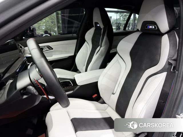 BMW M3 2025 Серебристо-серый из Китая