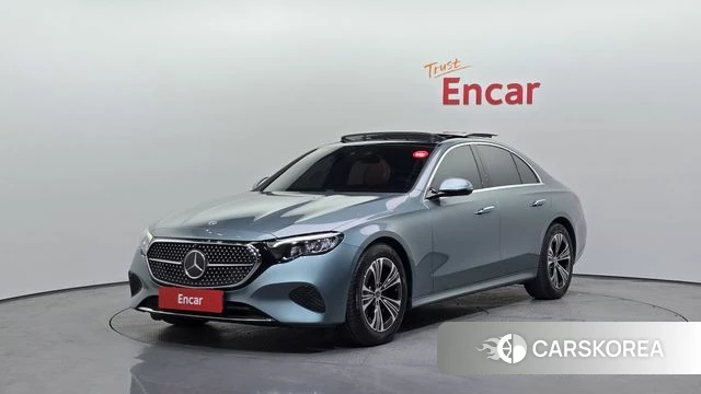 Mercedes-Benz E-Class W214 2025 Синий нефрит из Кореи