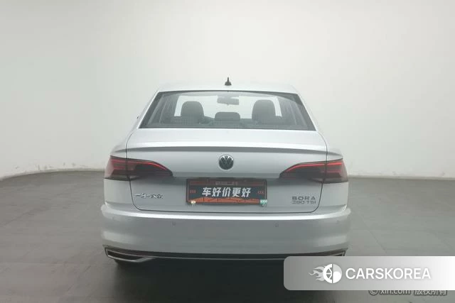 Volkswagen Bora 2021 Темно-серый из Китая