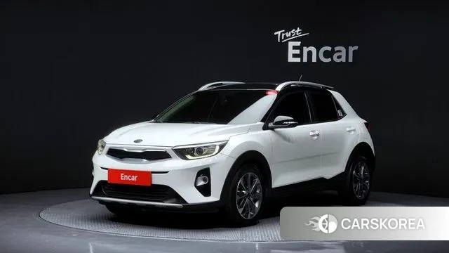 Kia Stonic 2018 Белый из Кореи