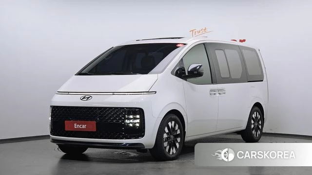Hyundai Staria 2025 Белый из Кореи