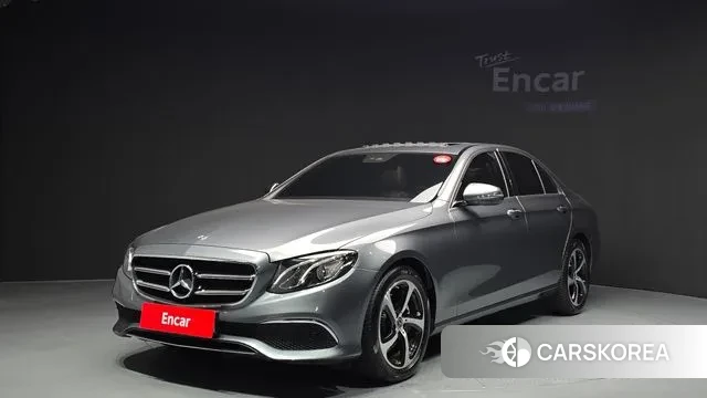 Mercedes-Benz E-Class W213 2020 Серый из Кореи